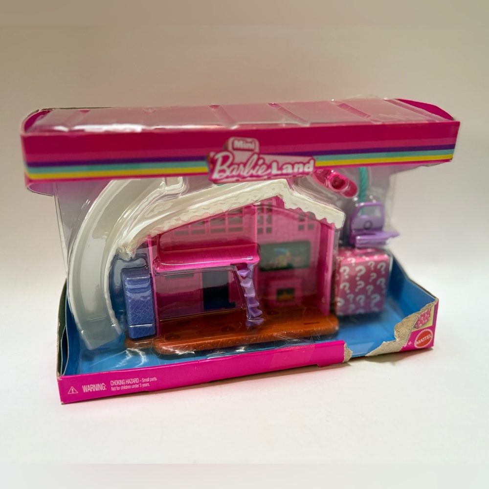 Mattel/Barbie | Mini Barbieland House Winter Chalet - Damaged Box